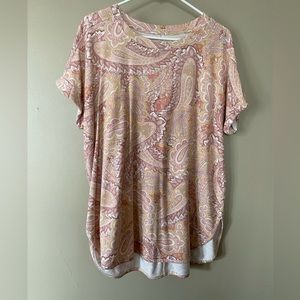 Cupio brand XL pink paisley tshirt